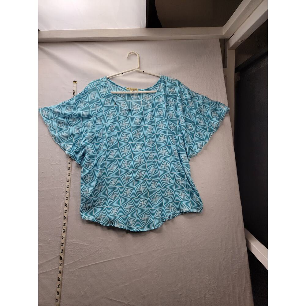 Pineapples blue/white swirl design pull on blouse, Size M